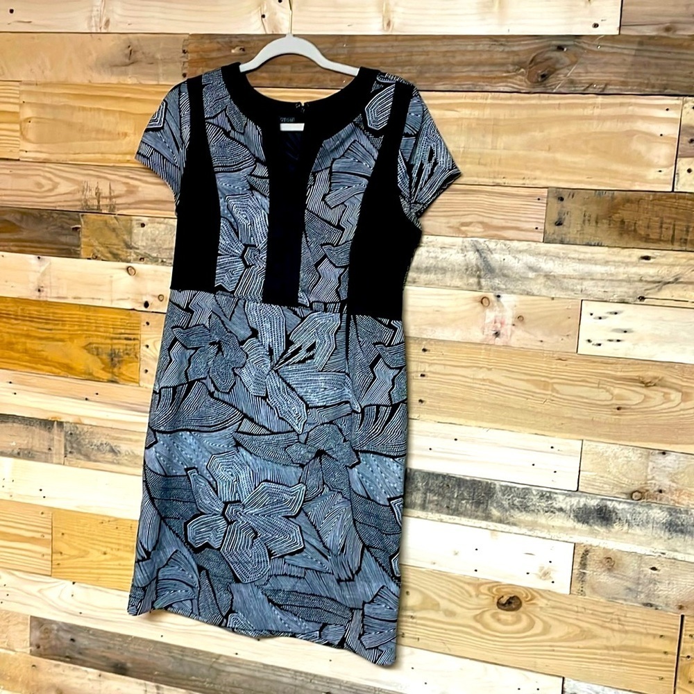 Covington size large black and white cap sleeve pencil dress polyester/spandex